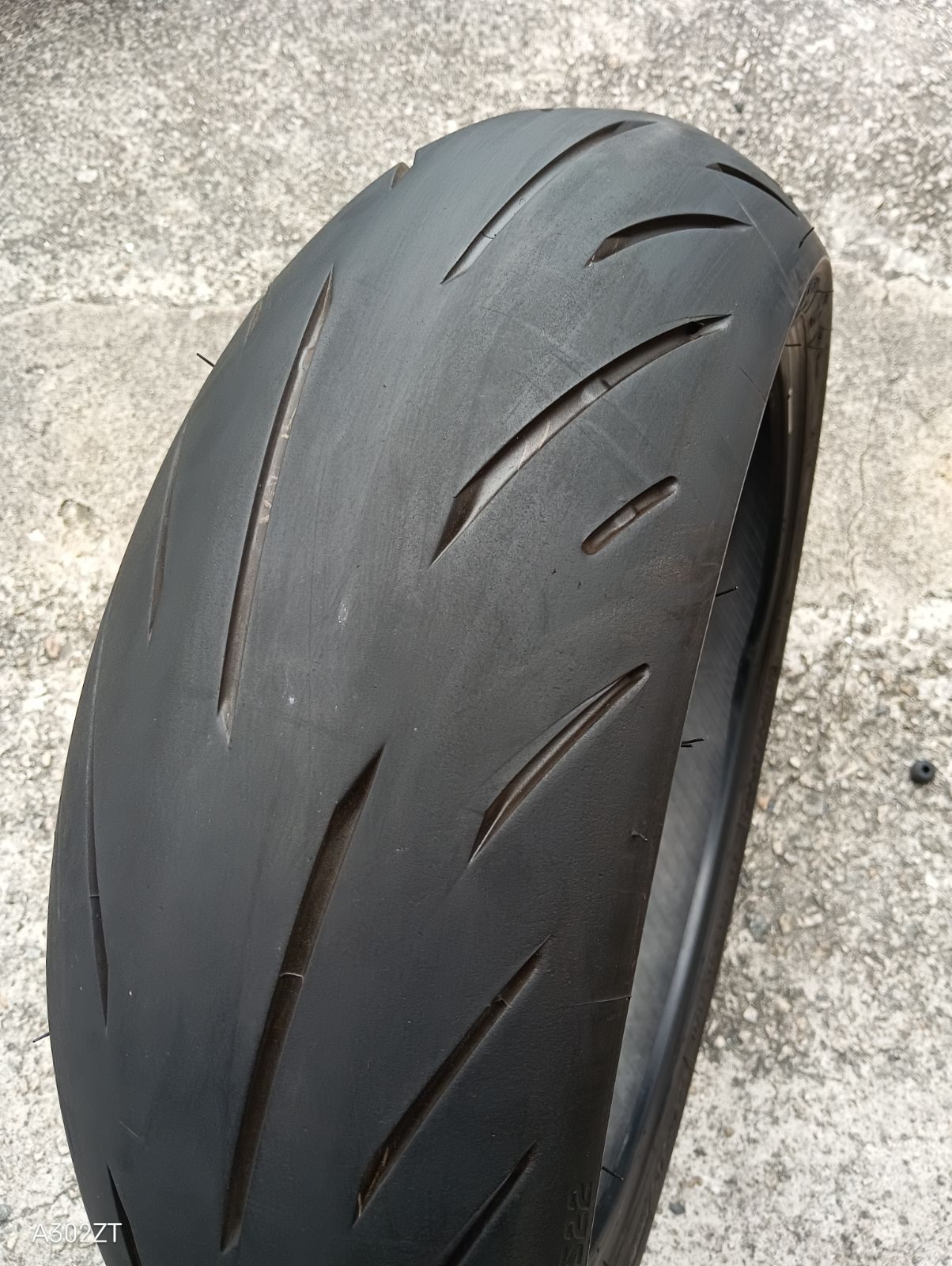 ブリヂストン S22 190/50ZR17 D2-198