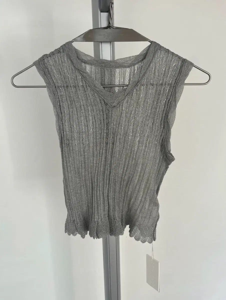 ファーあんスタ Tiny Rib Cropped vest