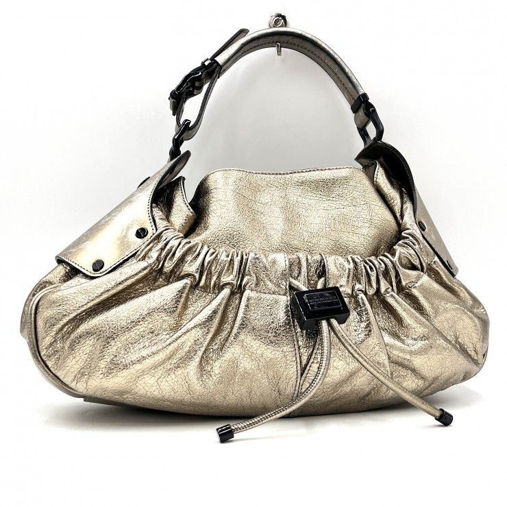 BURBERRY（バーバリー）Warrior ドローストリング ホーボーバッグ ヴィンテージ ワンショルダーバッグ ゴールドレザー ブラック金具 ITPELFAB12SCA【中古】 22,350円