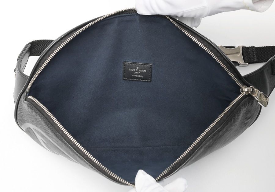 ルイヴィトン / LOUIS VUITTON LV サークル バムバッグ / ボディバッグ