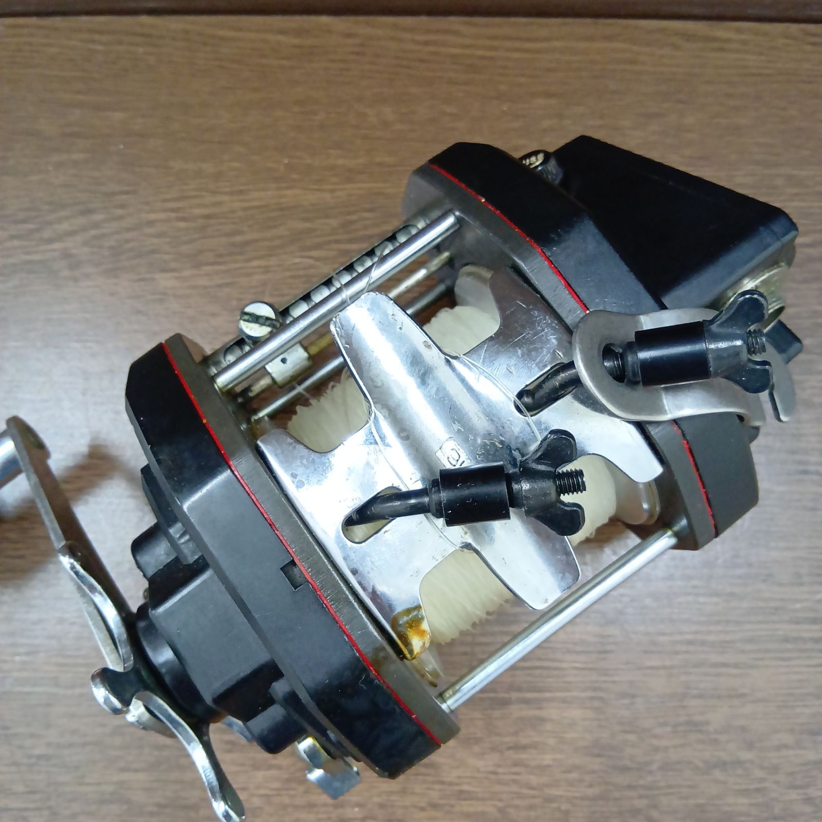 オリムピック(OLYMPIC) シーハンター 02 MD 電動リール 【ジャンク品