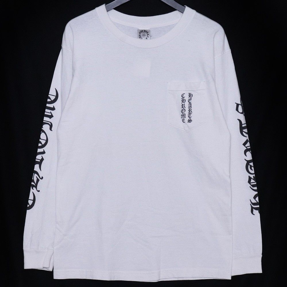 CHROME HEARTS オールド ヴァーティカルロゴ スクロールラベルプリント