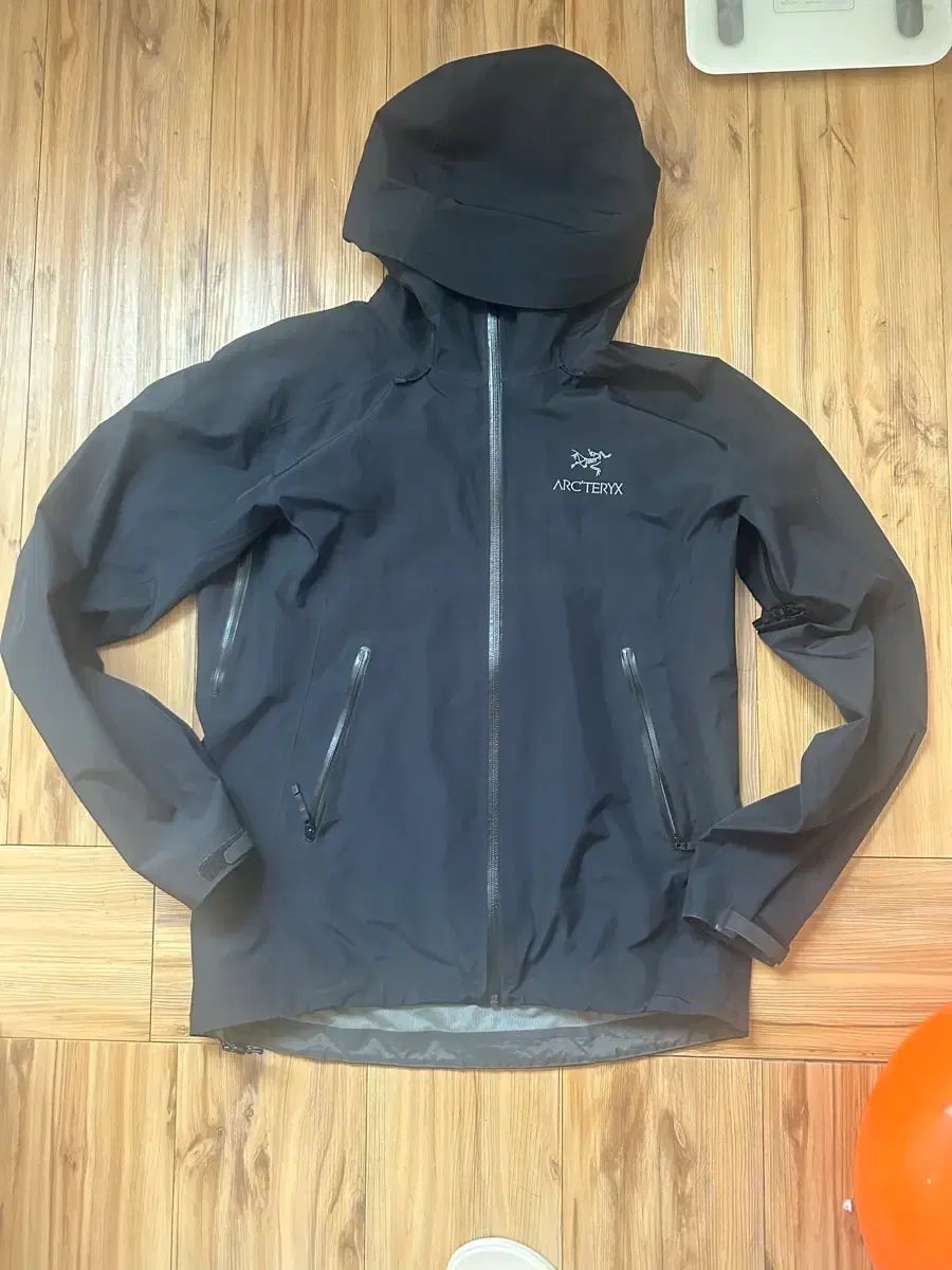 M ARC'TERYX アークテリクス ベータ lt ブラック
