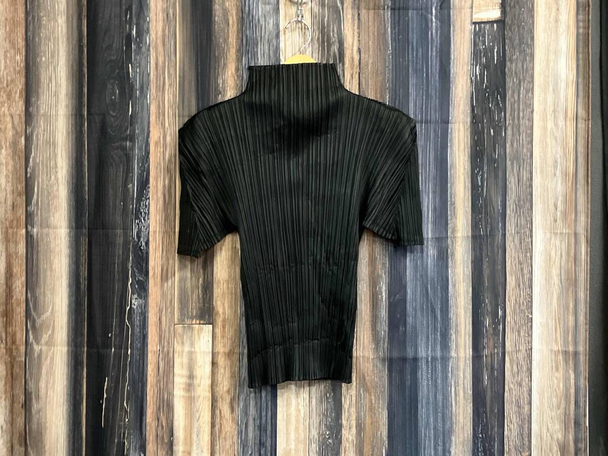 イッセイミヤケ プリーツプリーズ ブラック ハイネック 半袖Tシャツ PLEATS PLEASE ISSEY MIYAKE プリーツプリーズ イッセイミヤケ