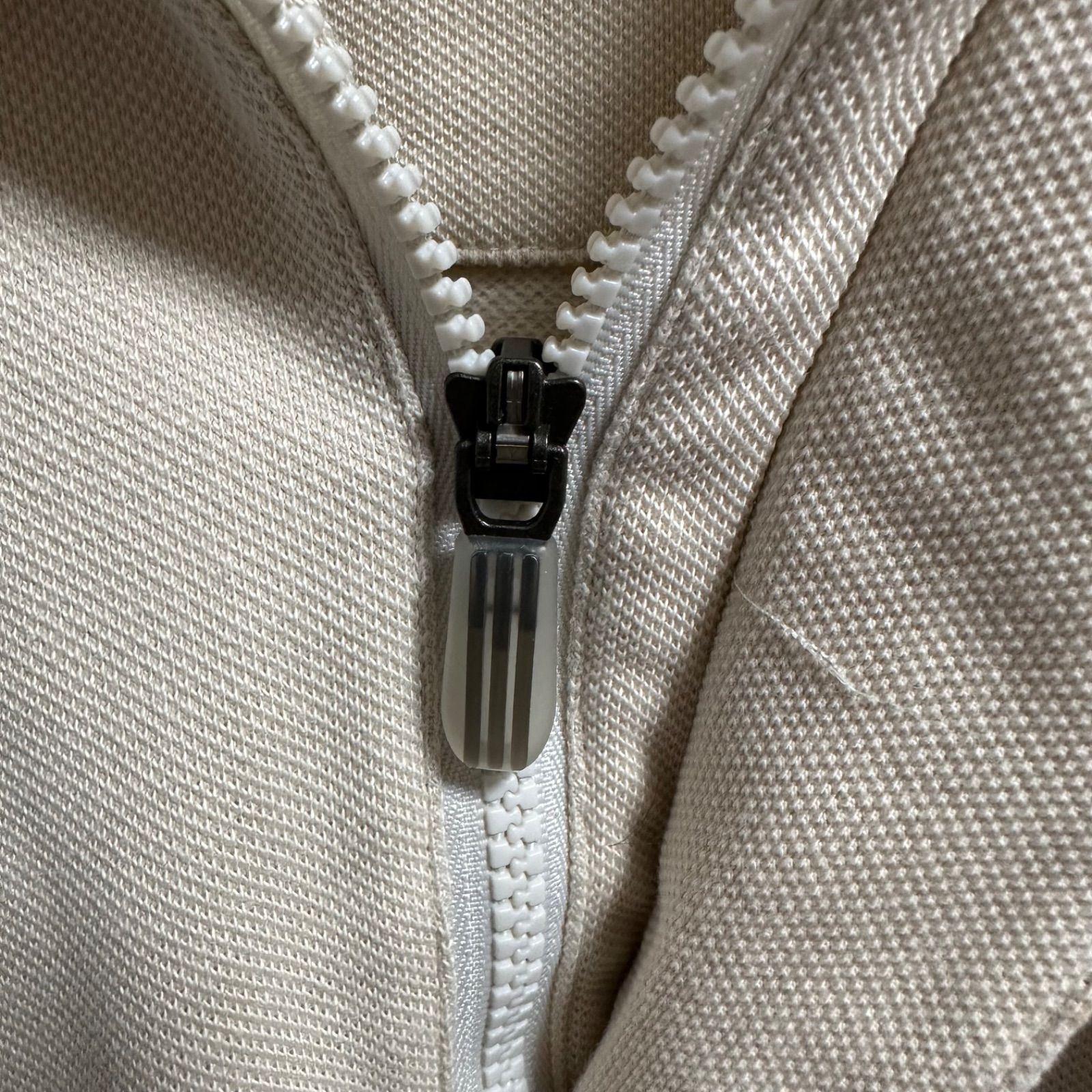 adidas ハーフジップ スウェット M ベージュ ハイネック アディダス 