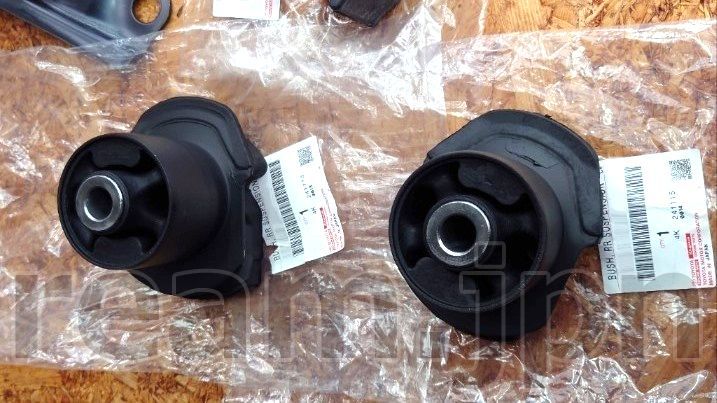 新品 トヨタ純正 20 アルファード ヴェルファイア ANH20 GGH20 リヤアクスルキャリヤ ブッシュ 左右 トーションビーム ヴェルファイヤ JDM