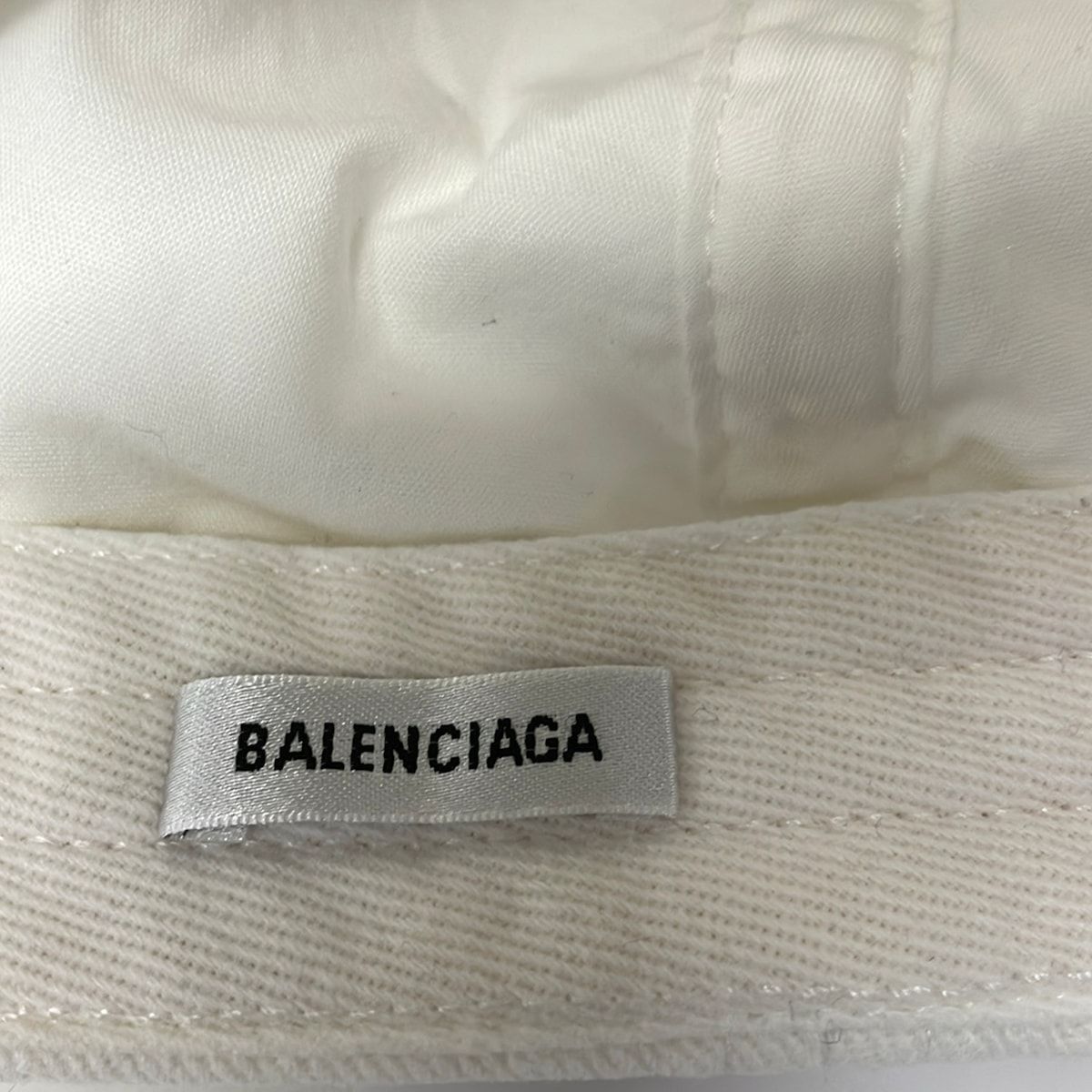 BALENCIAGA(バレンシアガ) キャップ L（58cm） - 白 HOTEL&RESORTS