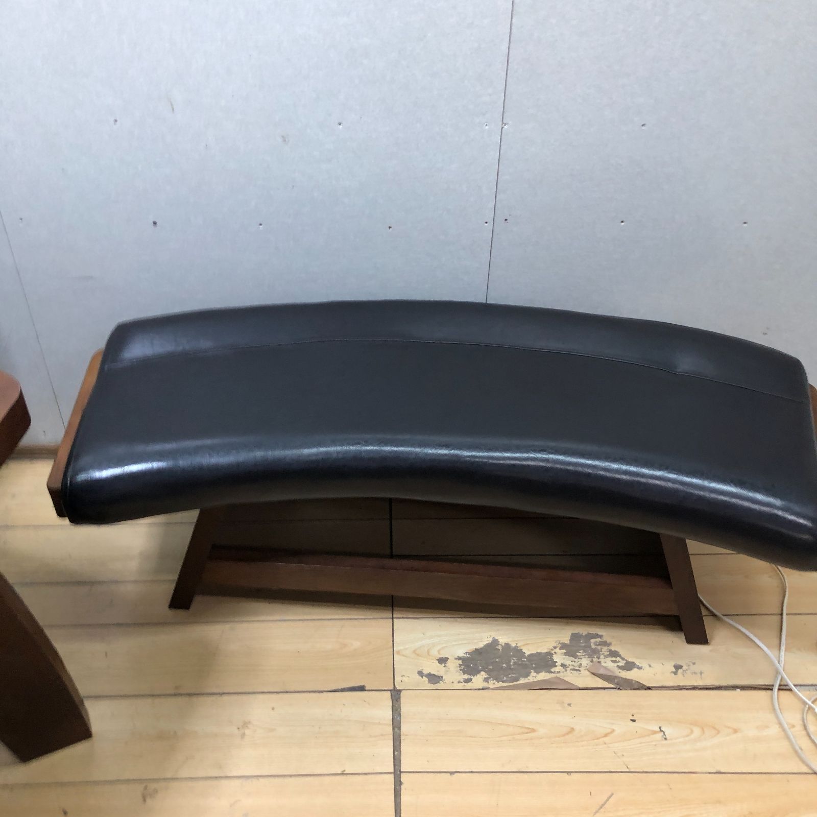 ダイニングセット 木製テーブル 回転椅子2脚 ベンチセット ナチュラルブラウン 食卓 4人用 家族用 ベトナム製 250901-6 ダイニングセット 木製テーブル 回転椅子2脚 ベンチセット ナチュラルブラウン 食卓 4人用 家族用 ベトナム製 250901-6
