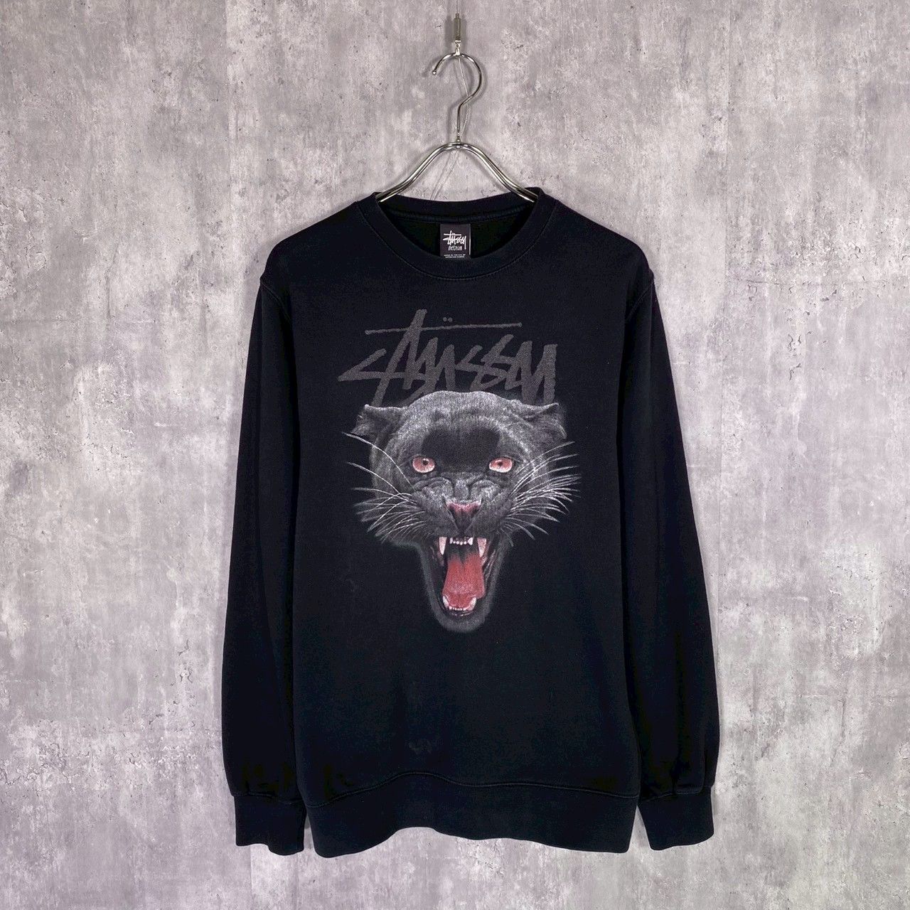 STUSSY』ステューシー (M) 黒豹プリントスウェット トレーナー - メルカリ