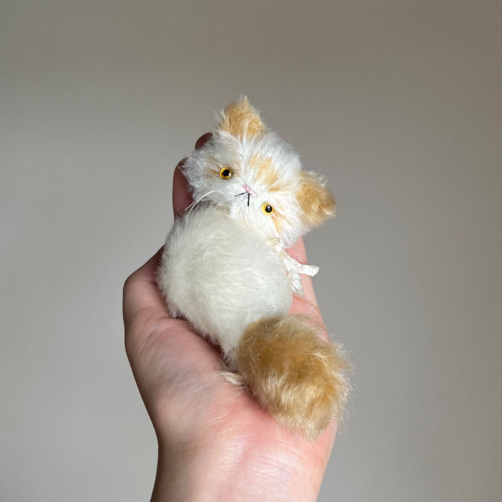 とけそうな、ねこ ( 茶トラ白の子 ) Cora 猫 ぬいぐるみ 作家