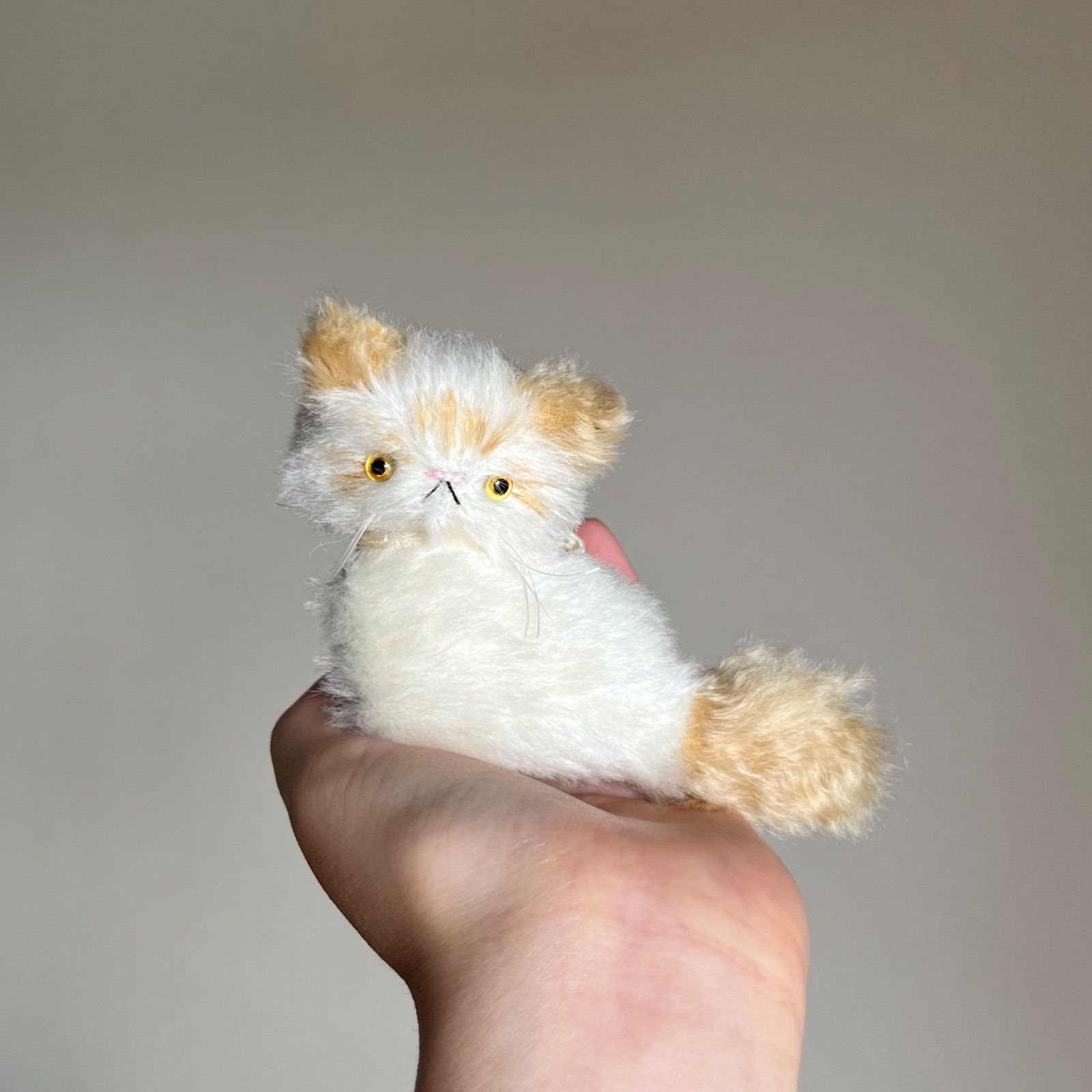 とけそうな、ねこ ( 茶トラ白の子 ) Cora 猫 ぬいぐるみ 作家