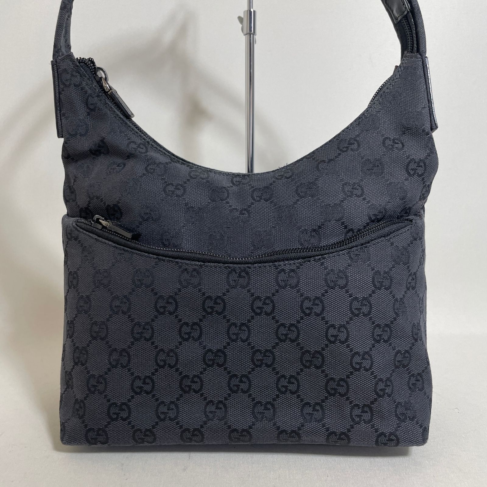 2605-307｜美品｜グッチ GGキャンバス ワンショルダーバッグ ブラック 