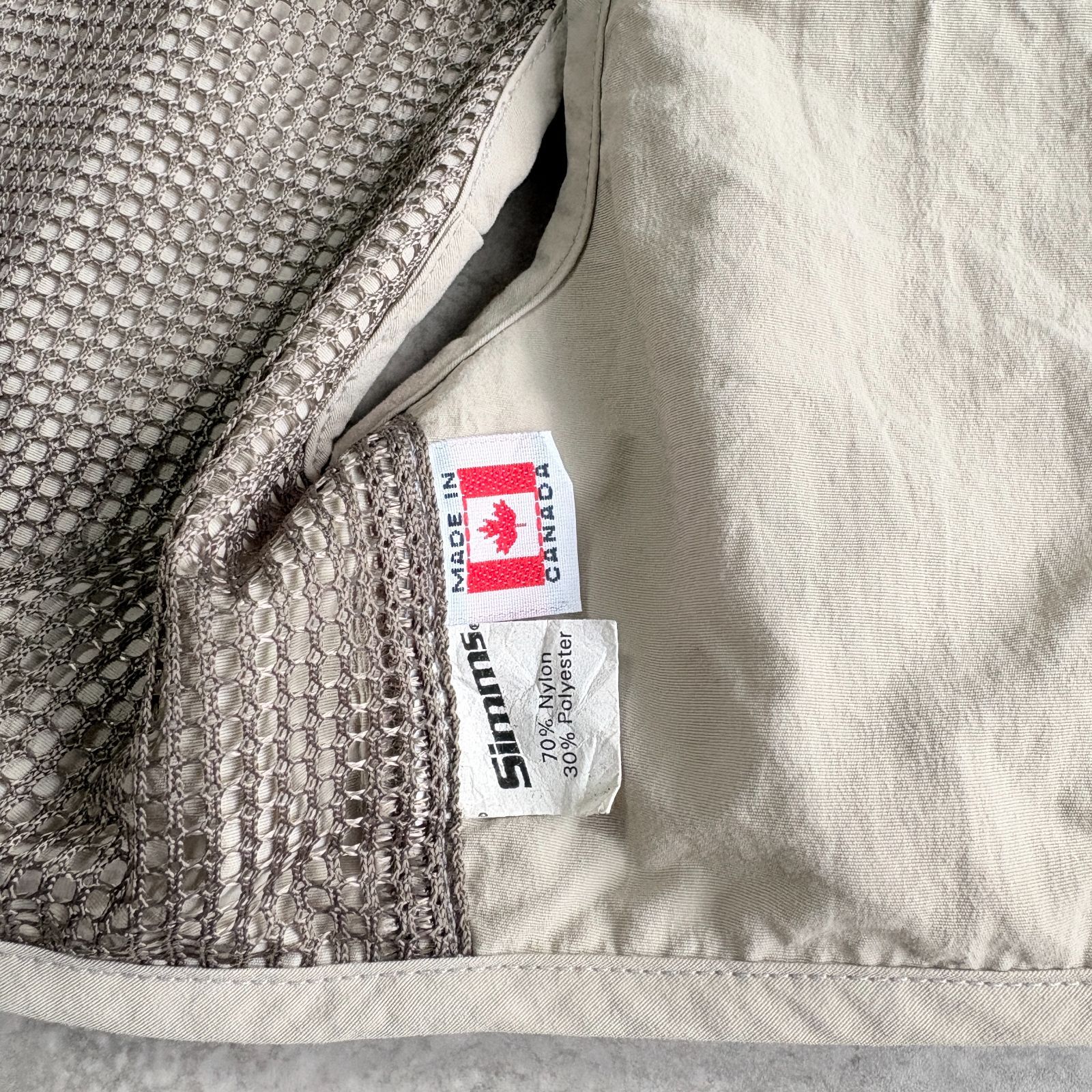 CANADA製 SIMMS Fishing Vest シムス フィッシングベスト - メルカリ