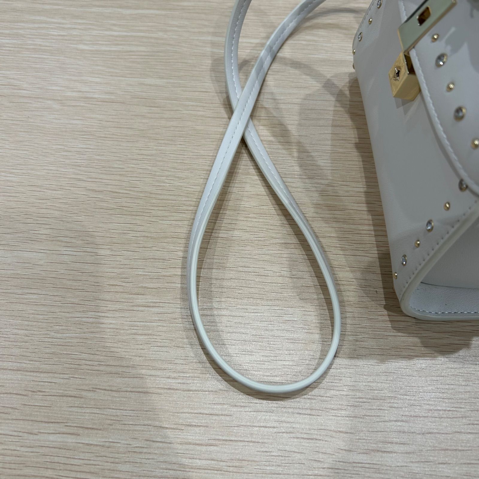 CELFORD ビジュースタッズポシェット S ショルダーバッグ アイボリー