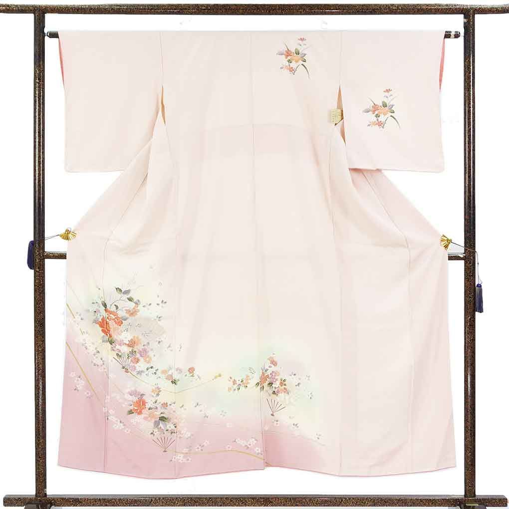 訪問着 身丈153cm 裄63cm 前幅24cm 後幅29.5cm 袖丈48.5cm 袖幅32.5cm レディース 袷 花柄 裄Mサイズ 秋冬春用 正絹（シルク）ピンク 未使用品 リメイク リユース リサイクル【呉服のきくや】