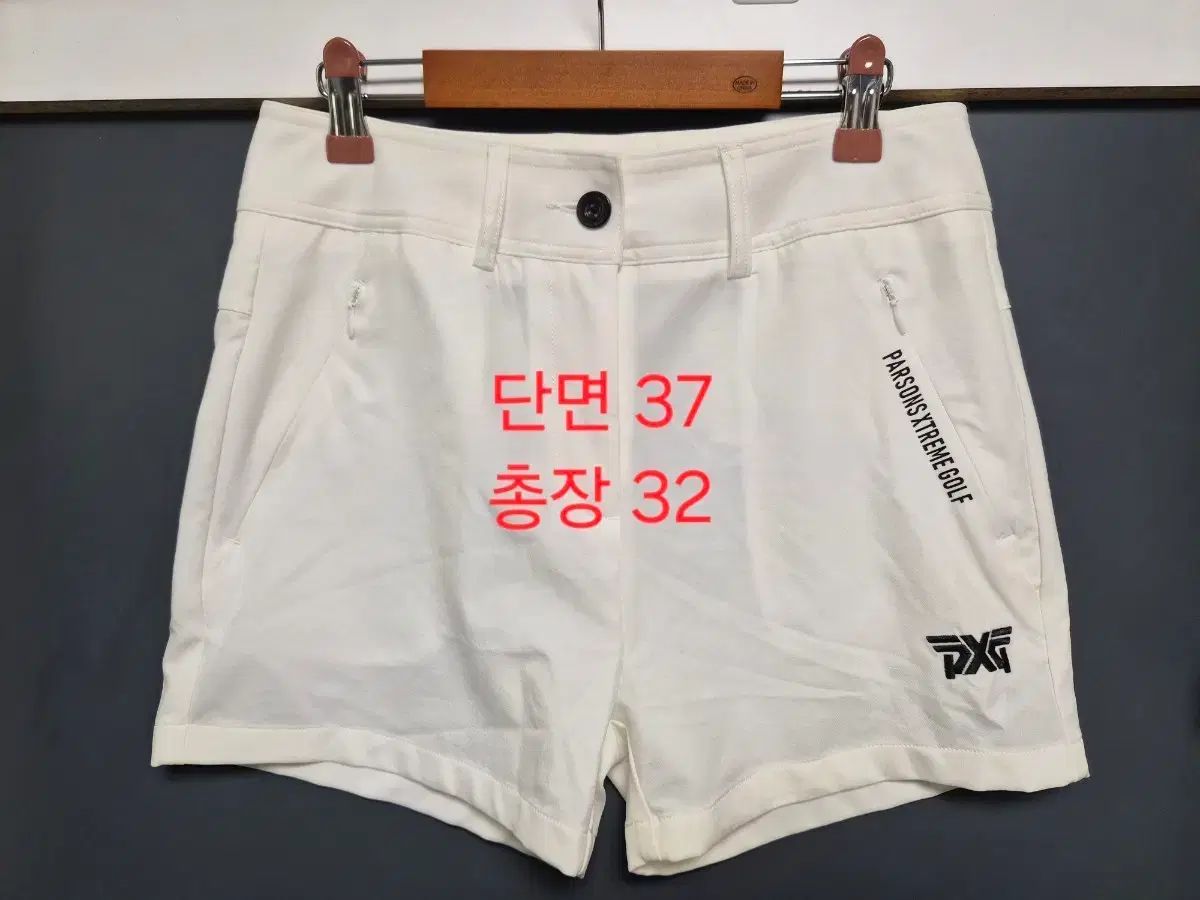 PXG ゴルフ ハーフパンツ 白