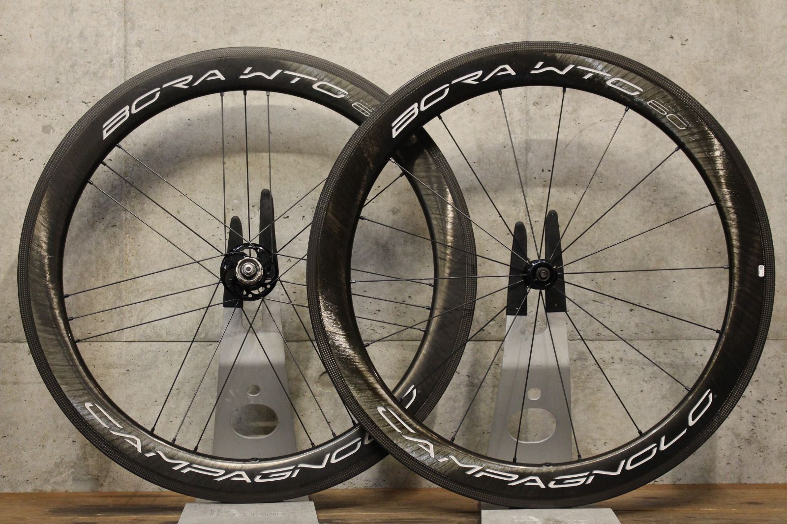 カンパニョーロ CAMPAGNOLO BORA WTO 60 カーボン チューブレス 