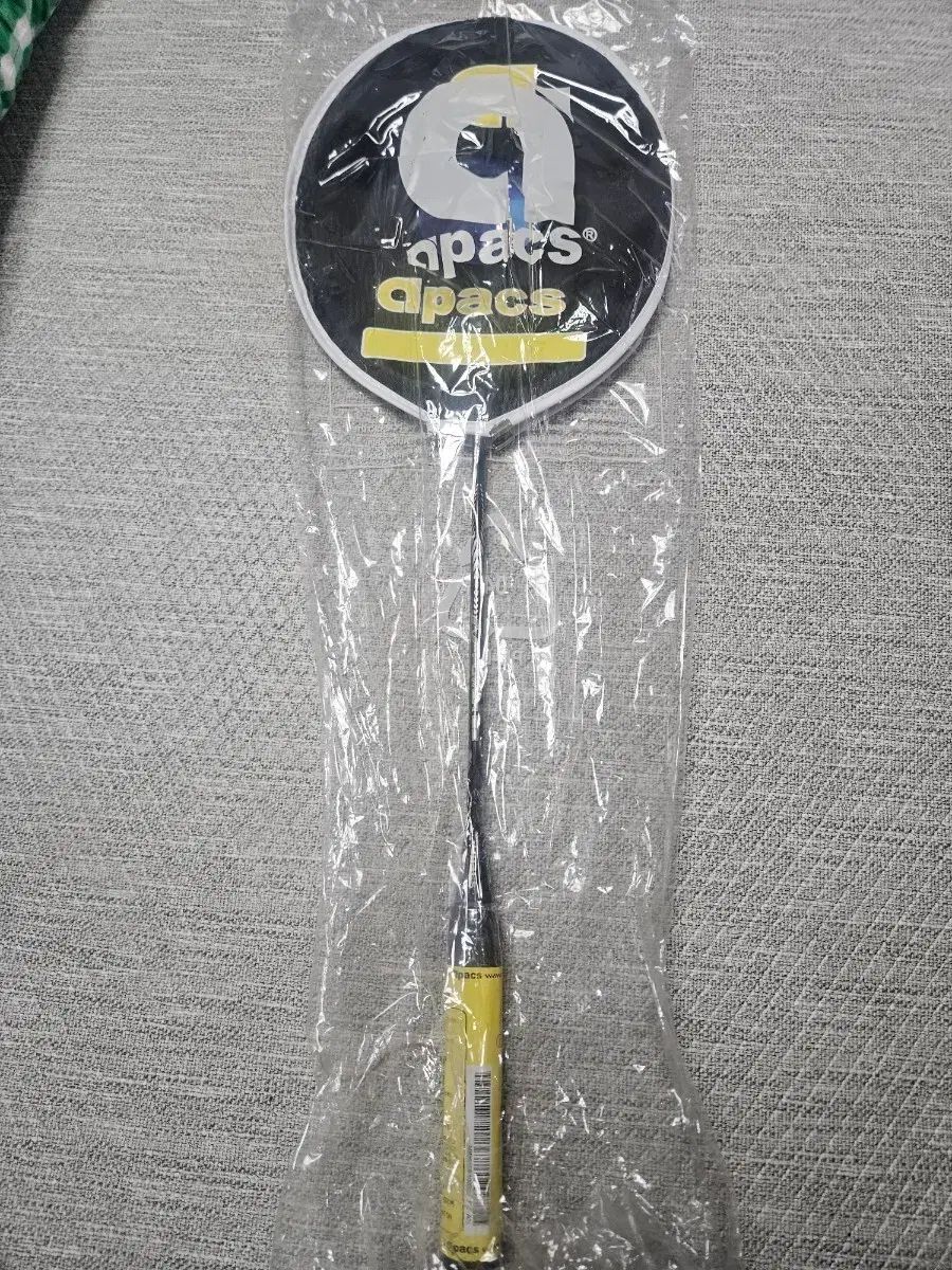 APEX バドミントン ラケット イェロー 入門 初心者 新品