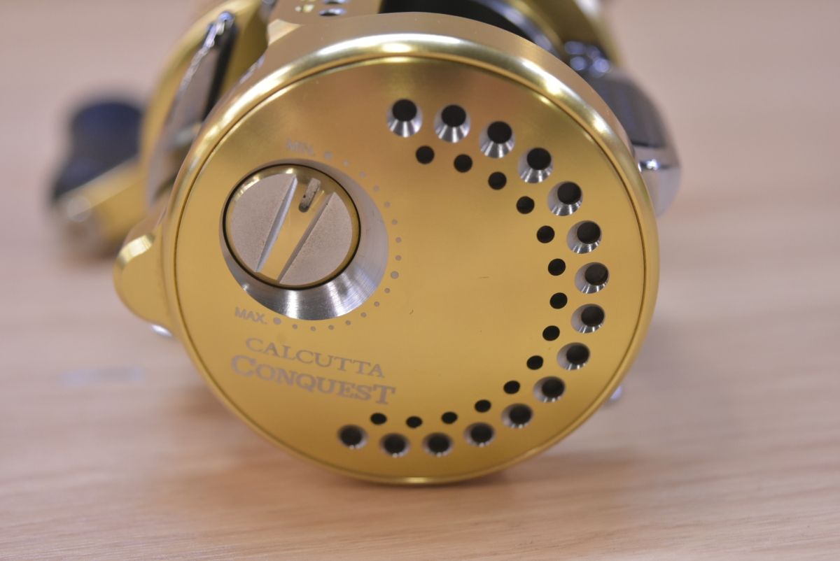 シマノ 18 カルカッタコンクエスト 400 ベイトリール SHIMANO CALCUTTA