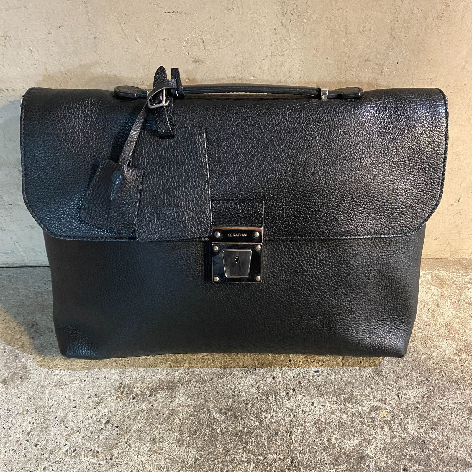 SERAPIAN Slim BriefCase with Lock Cerrato Grained calf leather