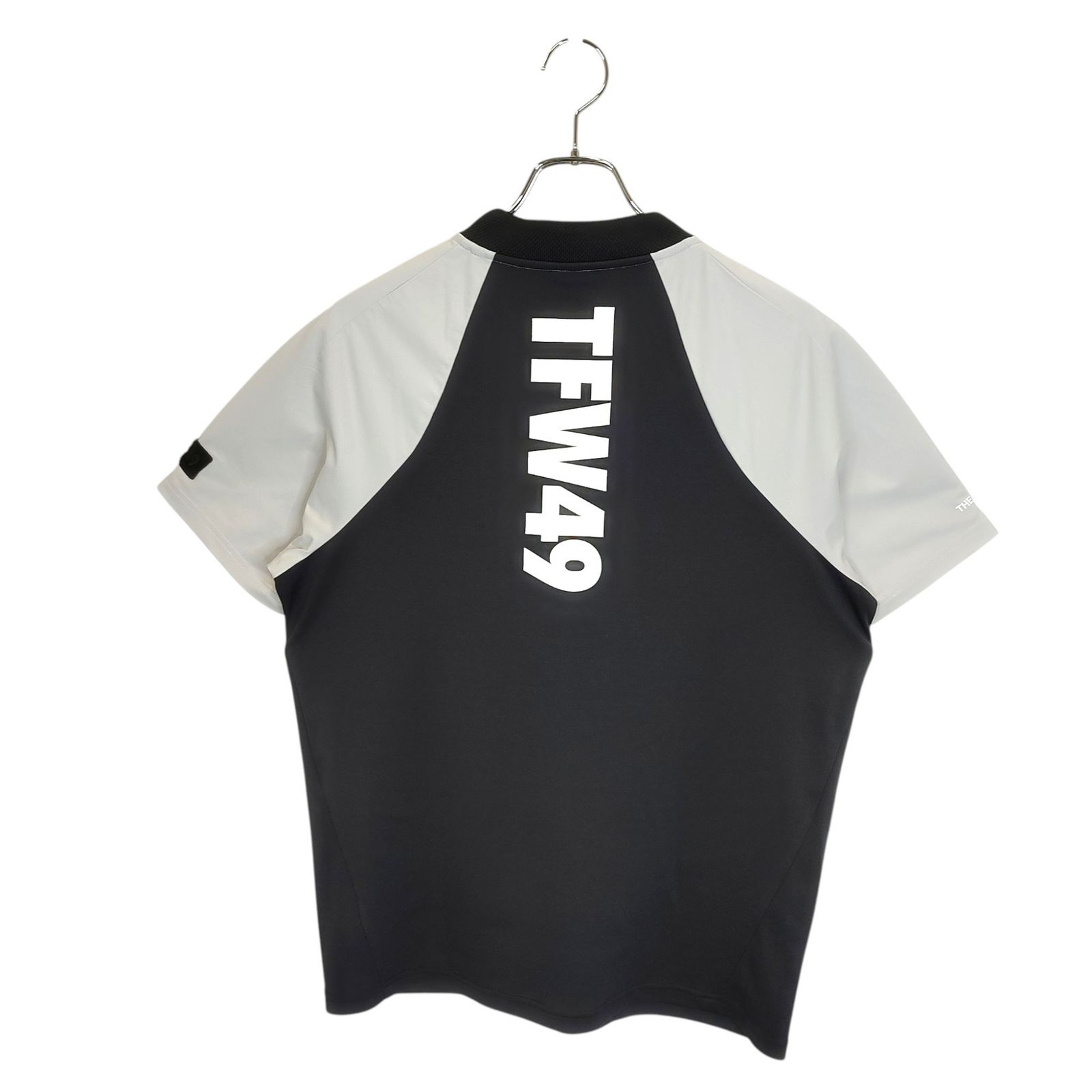 TFW49 バイカラー 半袖 ゴルフポロシャツ Lサイズ【未使用品】 TFW49 ティーエフダブリュー ゴルフ 21SS COLLAR LESS POLO カラーレス