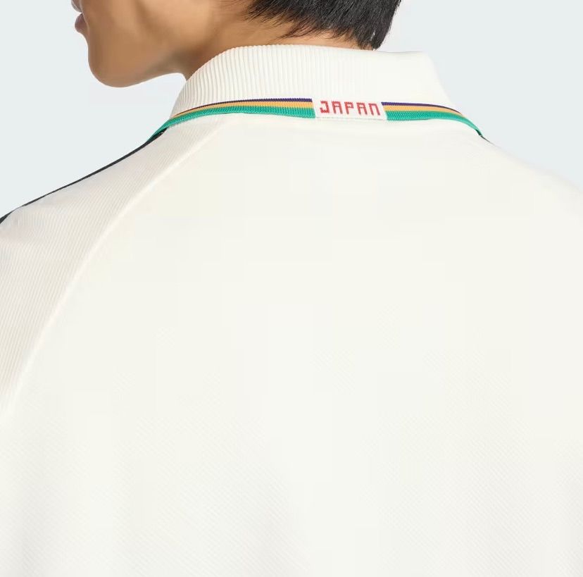 美品】 日本代表 2026 アンセムジャケット ジャージ ユニフォーム 新品未開封・国内正規品】 サッカー日本代表 2026最新版 アンセム