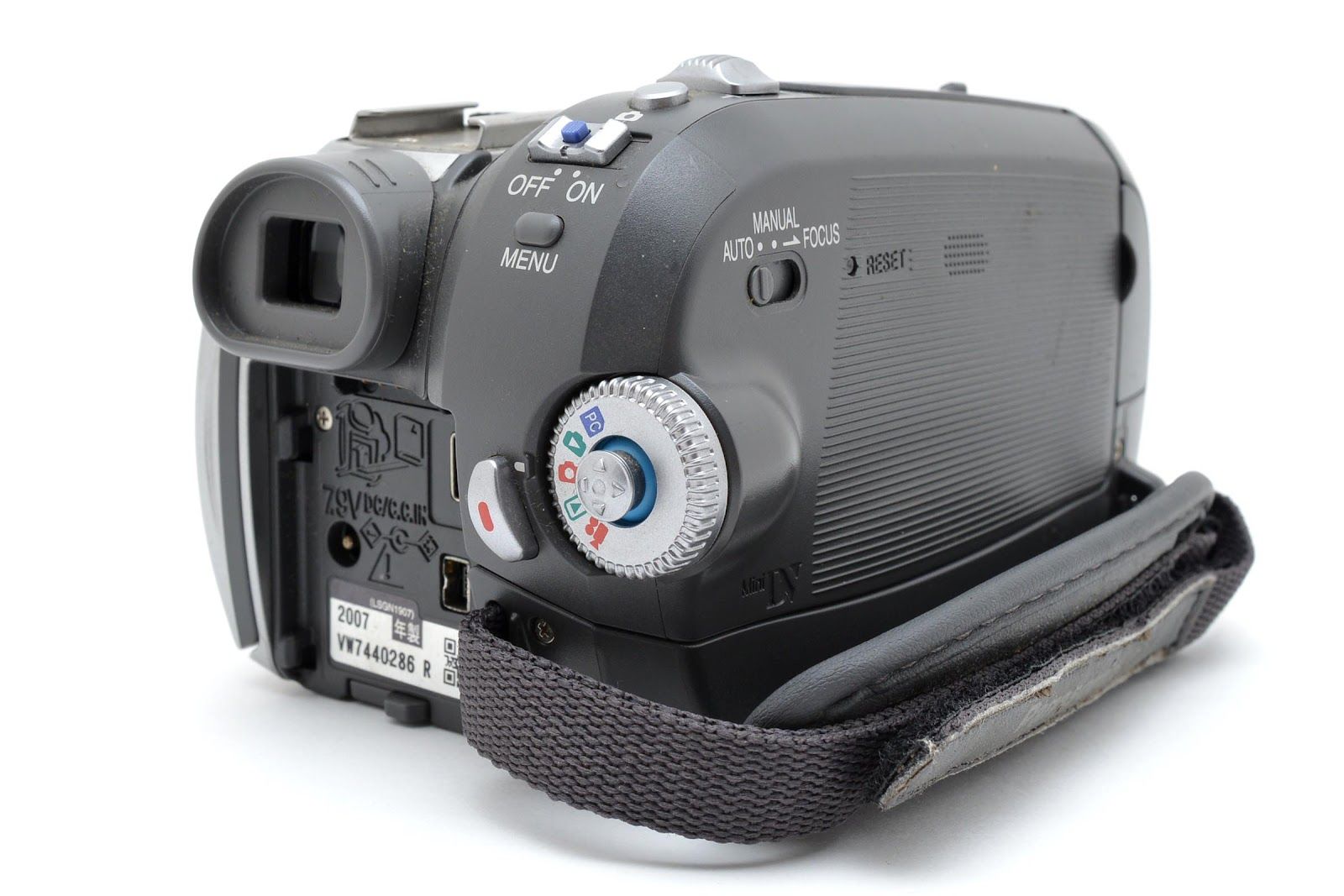 Panasonic 4K ビデオカメラ　中古　動作不明　バッテリーなし ☆バッテリーなし動作品☆ パナソニック Panasonic NV-GS320 デジタル