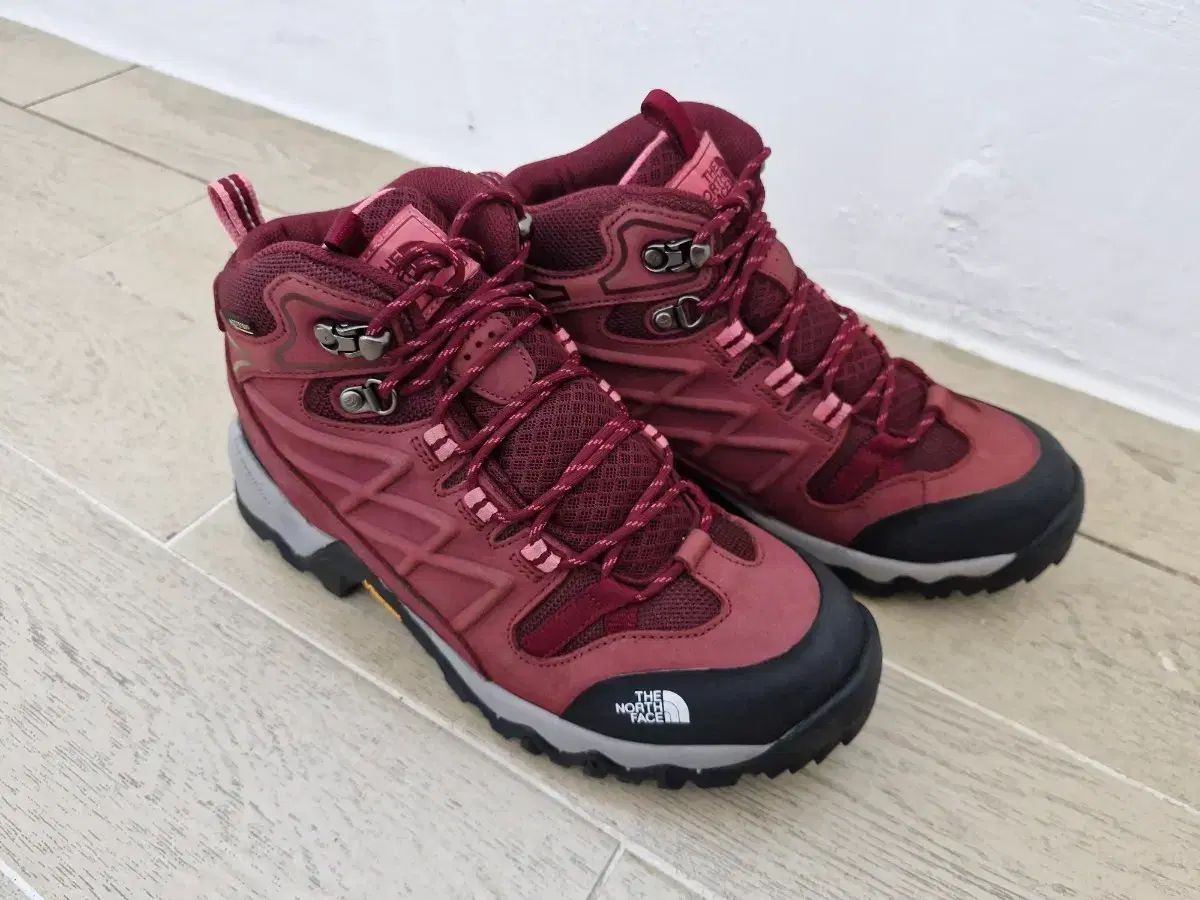 245mm) THE NORTH FACE ゴアテックス 登山靴