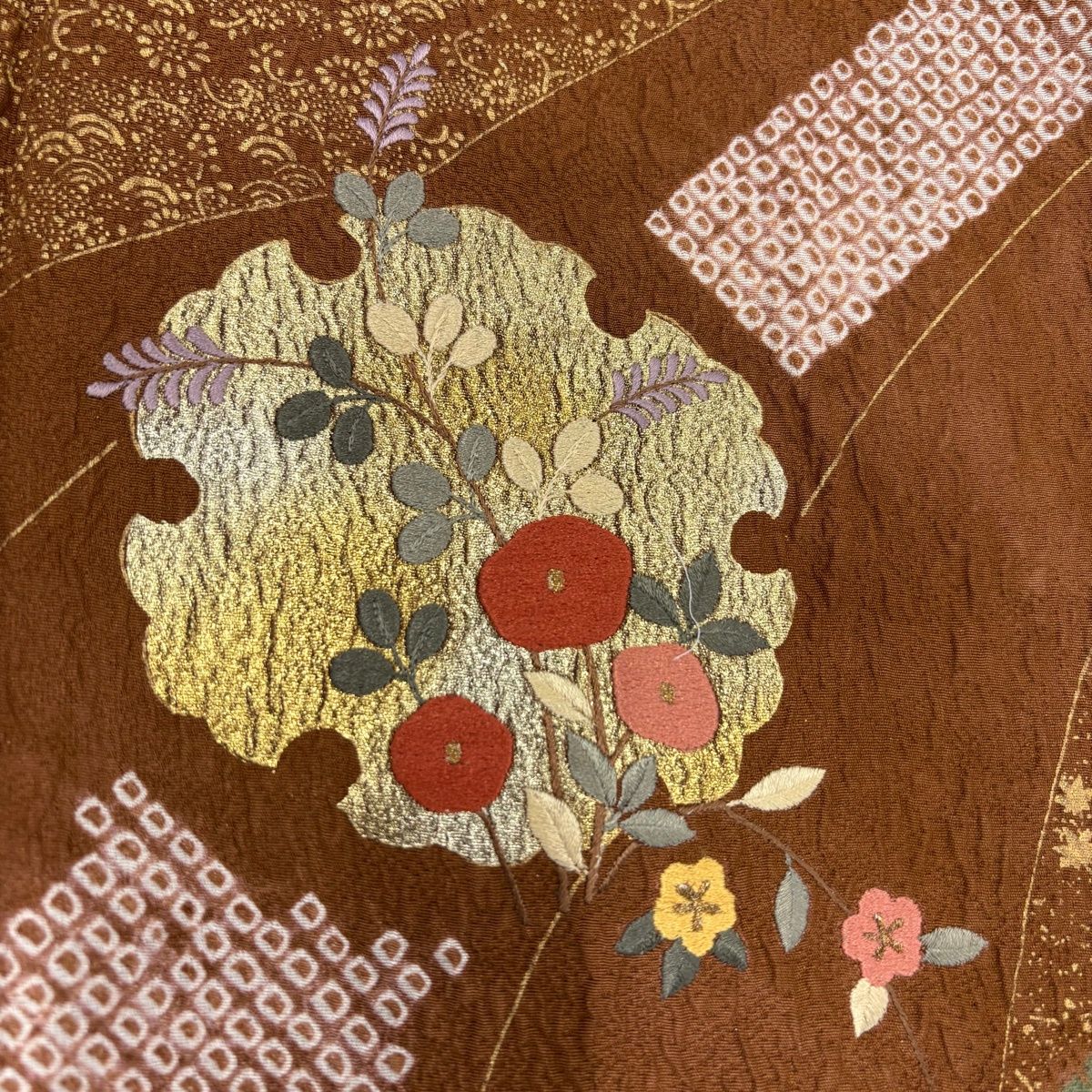 訪問着 身丈161.5cm 裄丈66cm M 袷 雪輪 枝花 刺繍 絞り 茶色 正絹 秀 