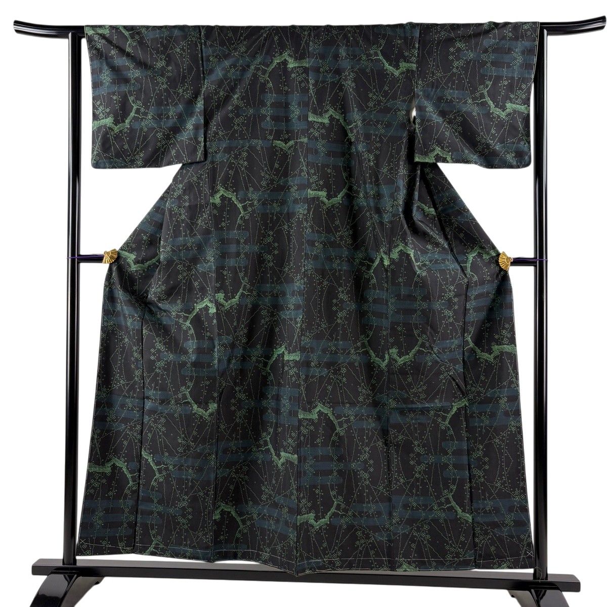【美品】 紬 身丈156.5cm 裄丈64cm M 袷 枝梅 ヱ霞 黒 正絹 秀品 【中古】