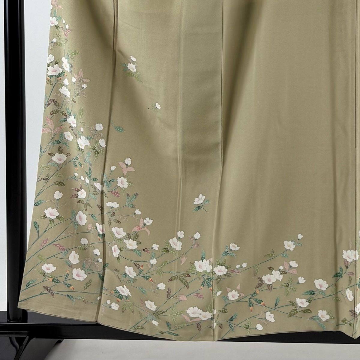 送料無料】未使用品 付け下げ 付下げ ダークベージュ 枝花 身丈157cm 