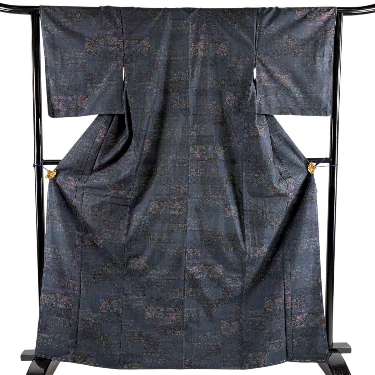 【美品】 紬 身丈165cm 裄丈64cm M 袷 椿 麻の葉 紺色 正絹 秀品 【中古】 7,350円