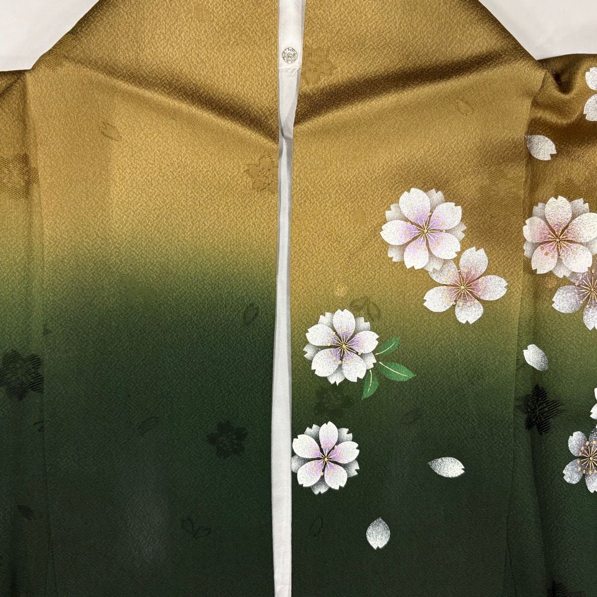 付下げ 身丈172.5cm 裄丈68cm L 袷 落款あり 桜 うさぎ 金彩 刺繍 深緑