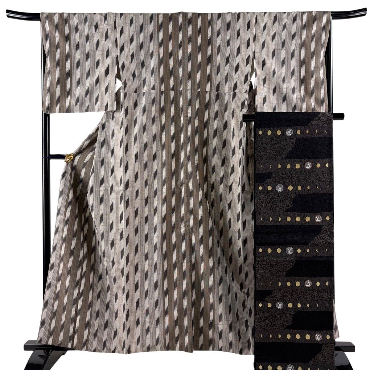 【美品】 紬 身丈160cm 裄丈66cm M 袷 袋帯セット 縦縞 斜縞 灰茶 正絹 名品 【中古】