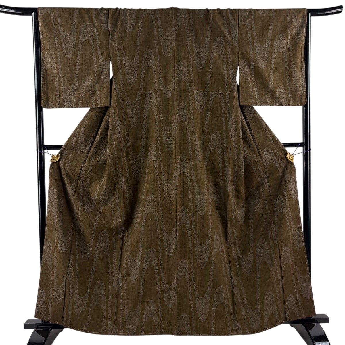 【美品】 結城紬 身丈161cm 裄丈65cm M 袷 本場結城紬 亀甲絣 幾何学 焦茶色 正絹 逸品 【中古】