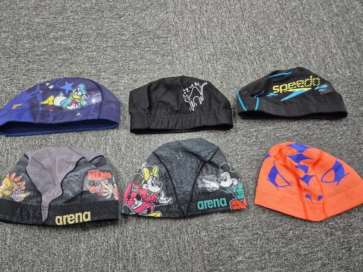 メッシュ競泳