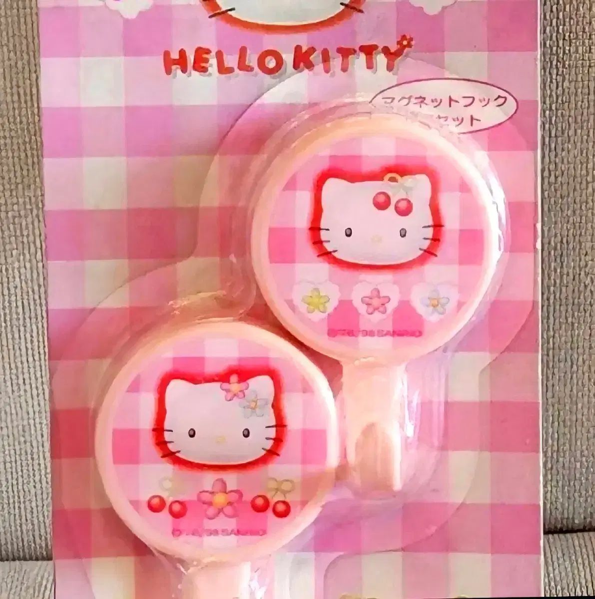 さくらんぼ hello kitty(ハローキティ) マグネット さくらんぼ hello kitty(ハローキティ) フック hello kitty(ハローキティ) マグネティック さくらんぼ hello kitty(ハローキティ) マグネット
