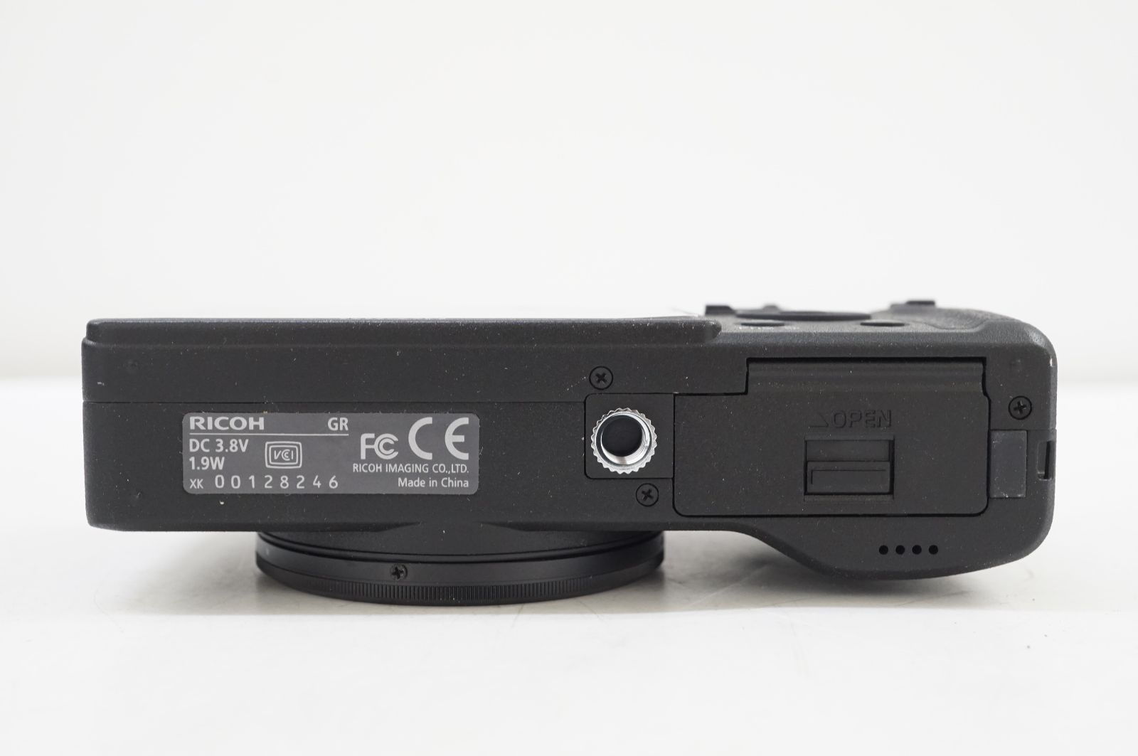 C242001)ほぼ未使用 RICOH GR APS-C ジャー 元箱付 コンパクトデジタル