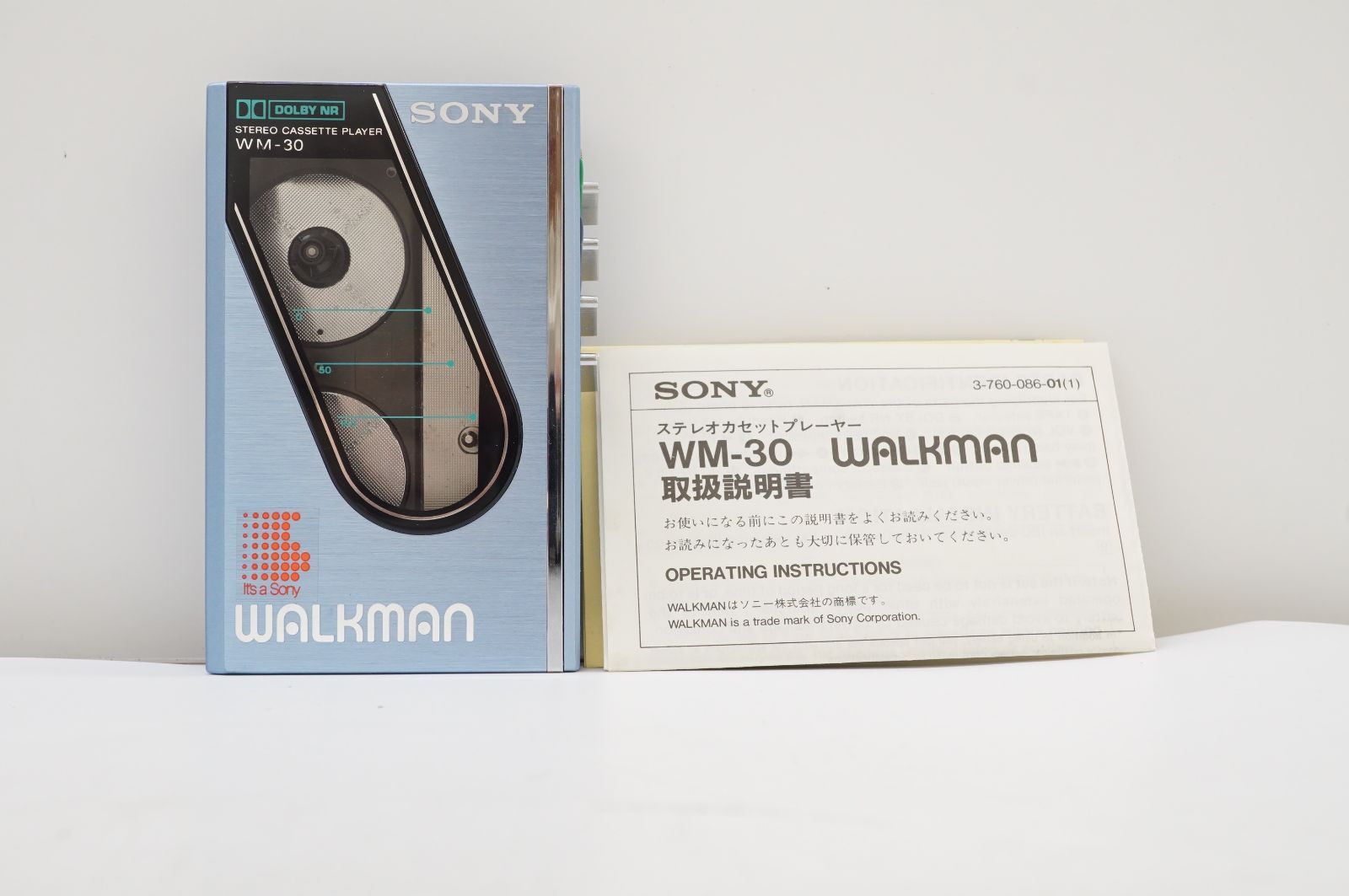 C021756)SONY Y ソニー WALKMAN ウォークマン WM-30 外観美品 水色　ブルー系