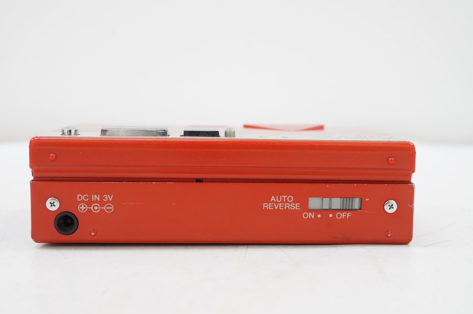 Y56980)東芝ポータブルカセットプレーヤー WalkY KT-AS10 ケース