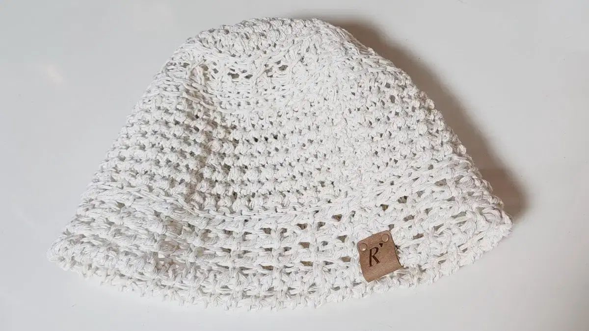 RAIVE Knitted Hats in Ivory