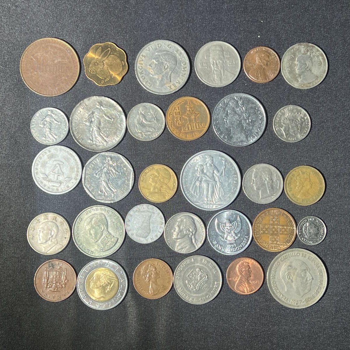 Lot of World Coins 世界のコイン C 30枚組 硬貨 古銭 コイン 記念貨幣
