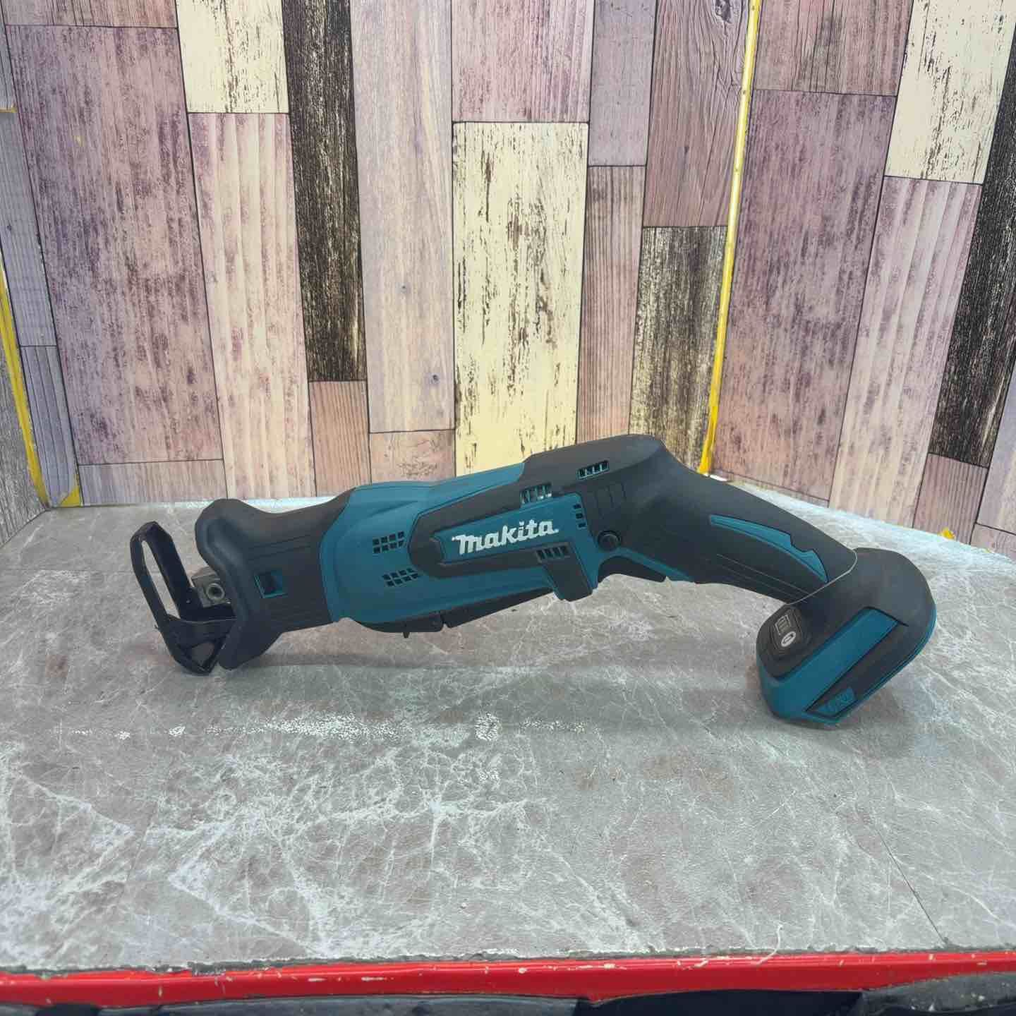 ★マキタ(makita) コードレスレシプロソー JR184DZ【八潮店】