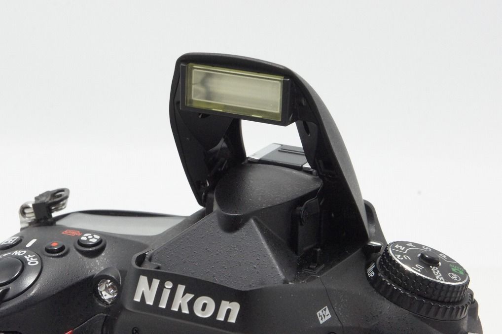 Nikon ニコン D600 ボディ デジタル一眼レフカメラ 元箱付 260612y