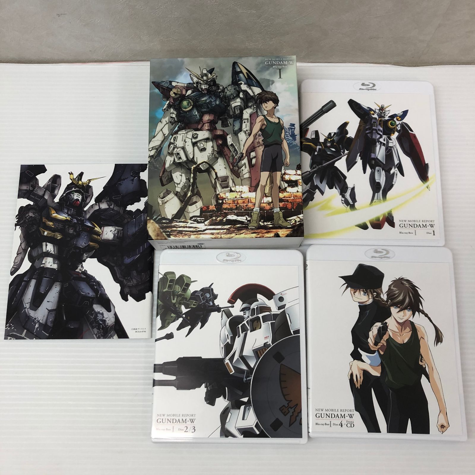 △【Blu-ray】 新機動戦記ガンダムW Blu-ray Box 2 特装限定版 中古品