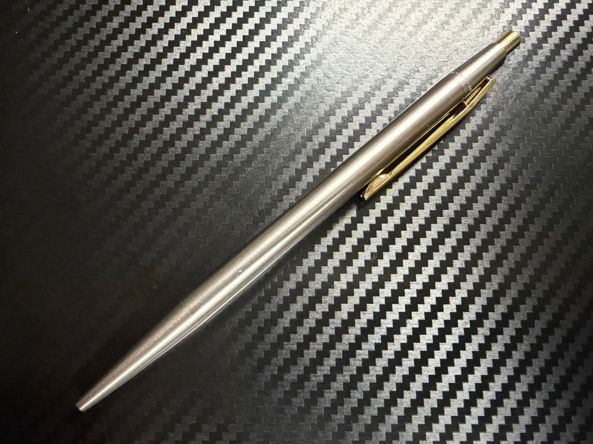 未使用に近い モンブラン ノブレス ステンレス ボールペン バイカラー 未使用に近い モンブラン ノブレス ステンレス ボールペン バイカラー