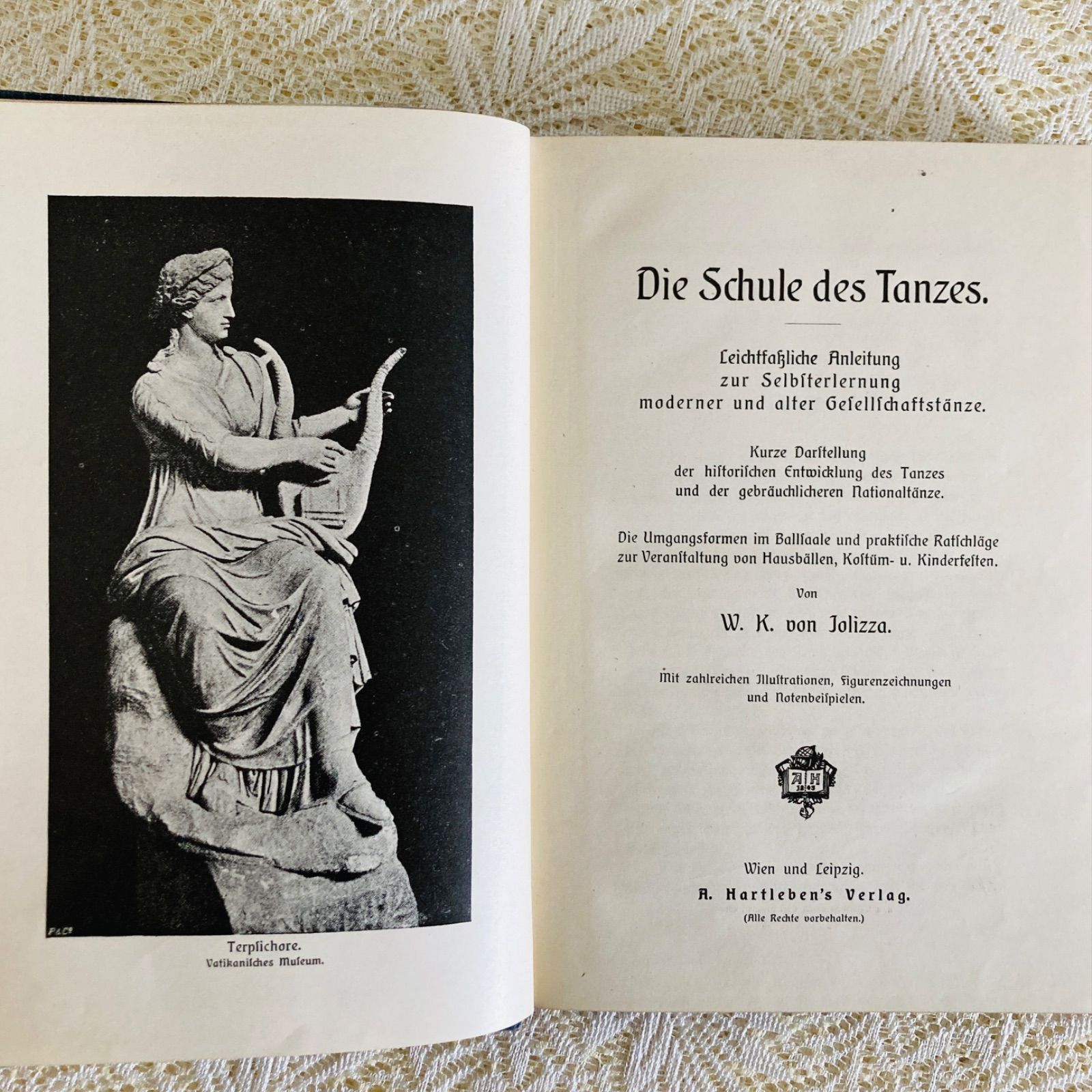 気品ある美しい装丁のアンティークブック 社交ダンス手引き書 1907年頃