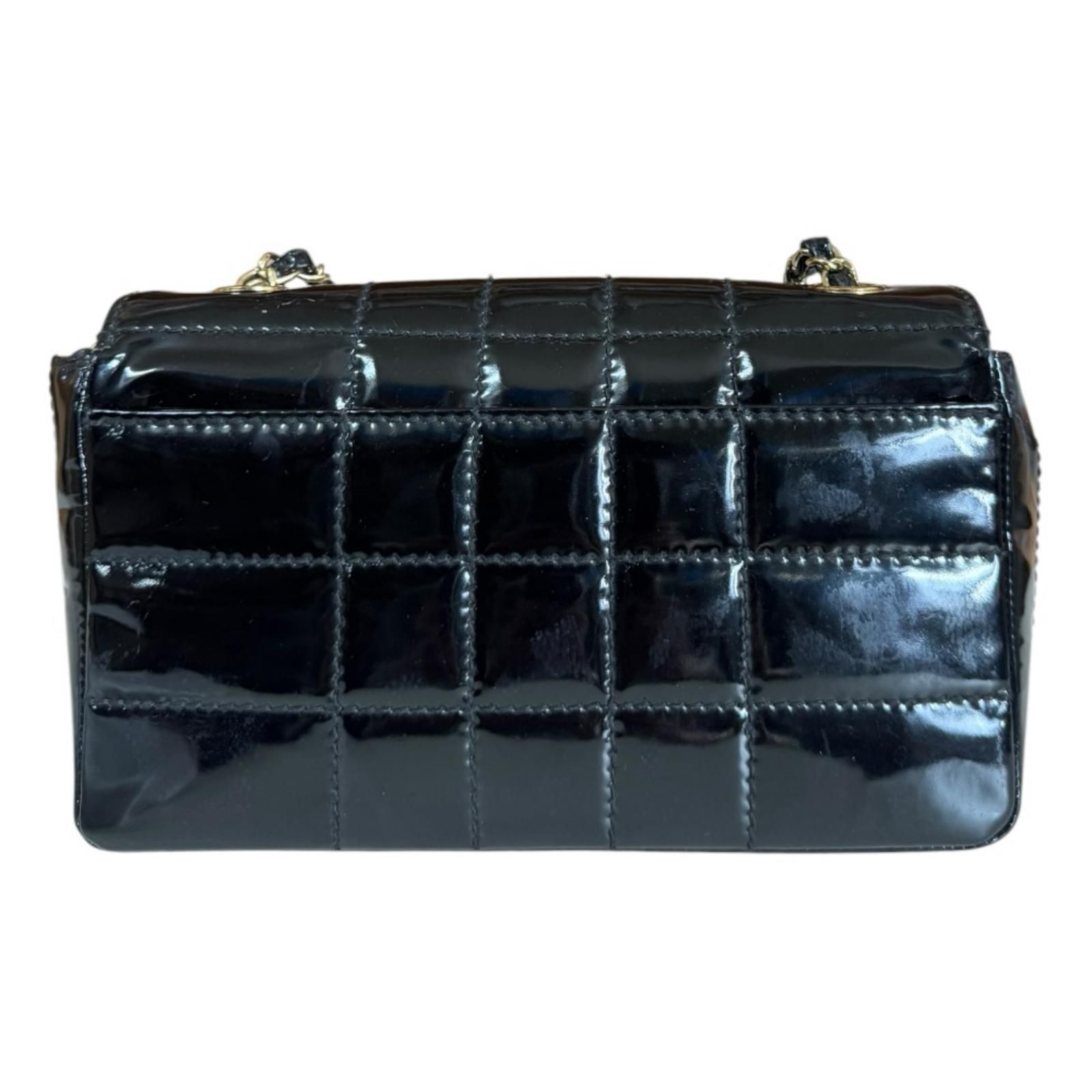 CHANEL シャネル チョコバーポーチ パテントレザー キューブ ブラック 黒 シャネル チョコバー ショルダーバッグ パテントレザー ブラック