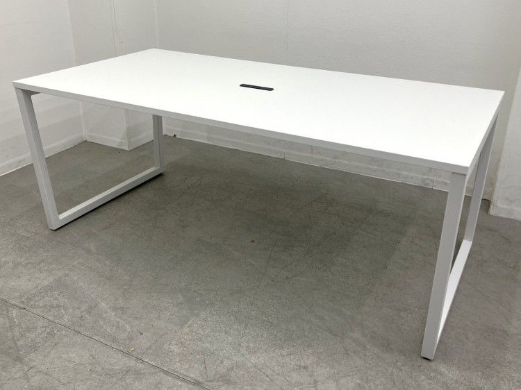 【中古品】アールエフヤマカワ 1800ミーティングテーブル RFFMT-1890WH ホワイト