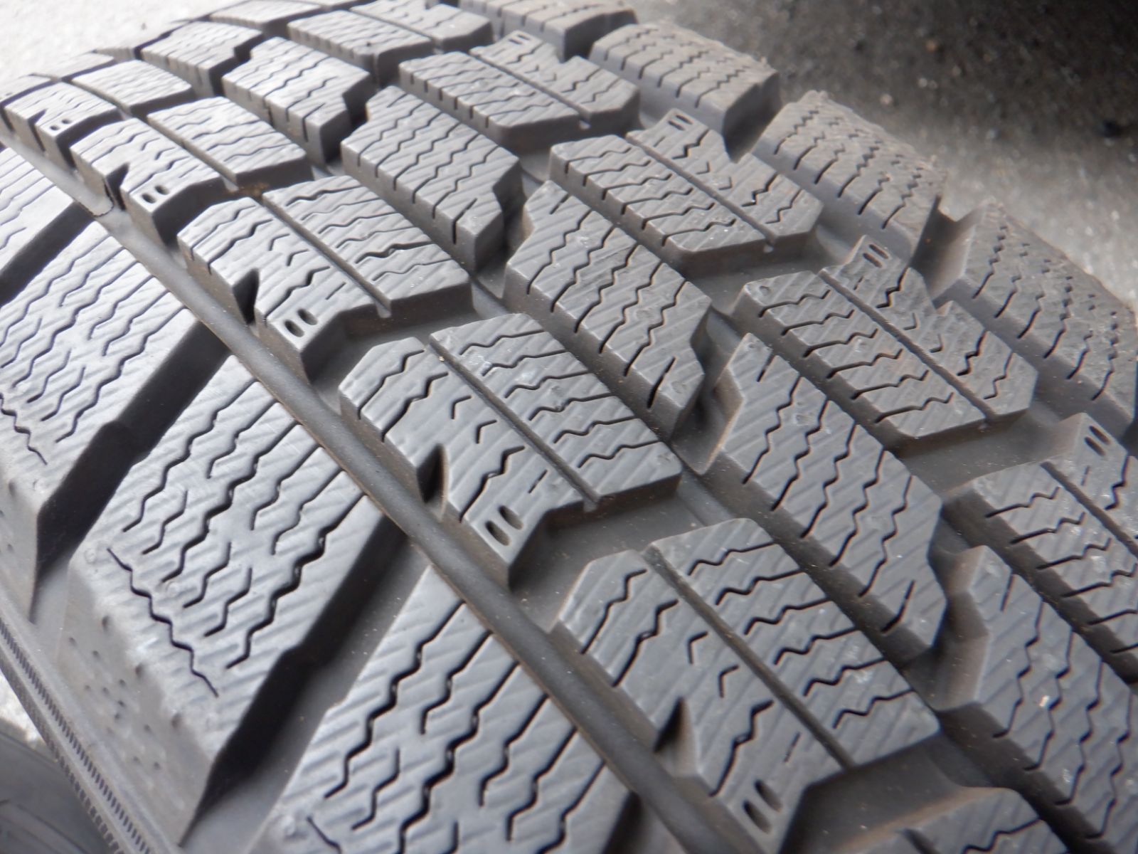 未使用に近い 165/65R14 4本 グッドイヤー アイスナビ7 タンク